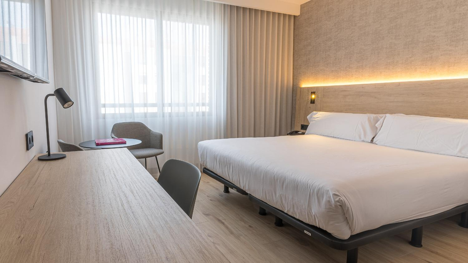 Bedroom 3, Blanca de Navarra, Navarra