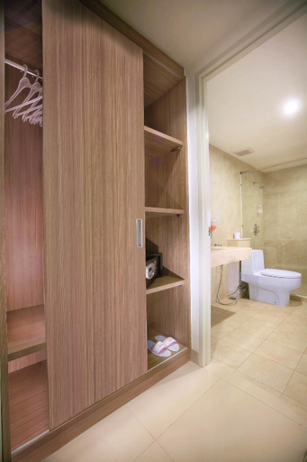 Bathroom 4