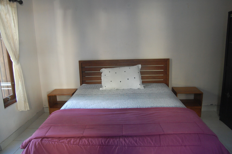 Bedroom 4, Star East Guest House, Karangasem