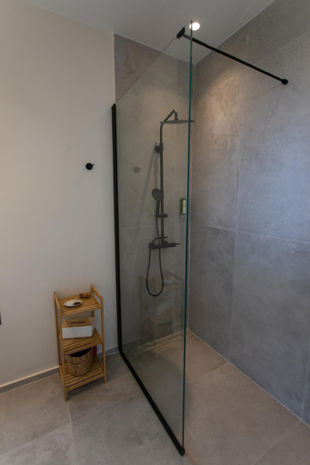 2, ANASSA studios, Epirus