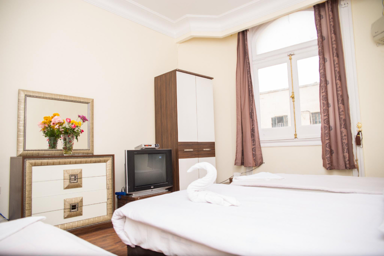 Bedroom 5, New Grand Royal Hotel, Qasr an-Nil