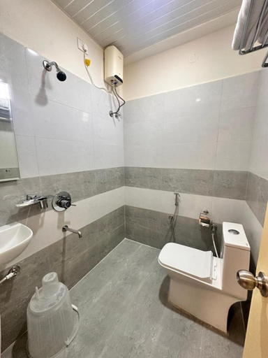 Bathroom 4, Hotel Aerotel,Hyderabad, Ranga Reddy