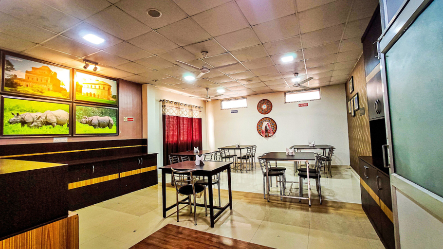 Food & Drinks 5, Hotel Spectrum Residency, Kamrup Metropolitan
