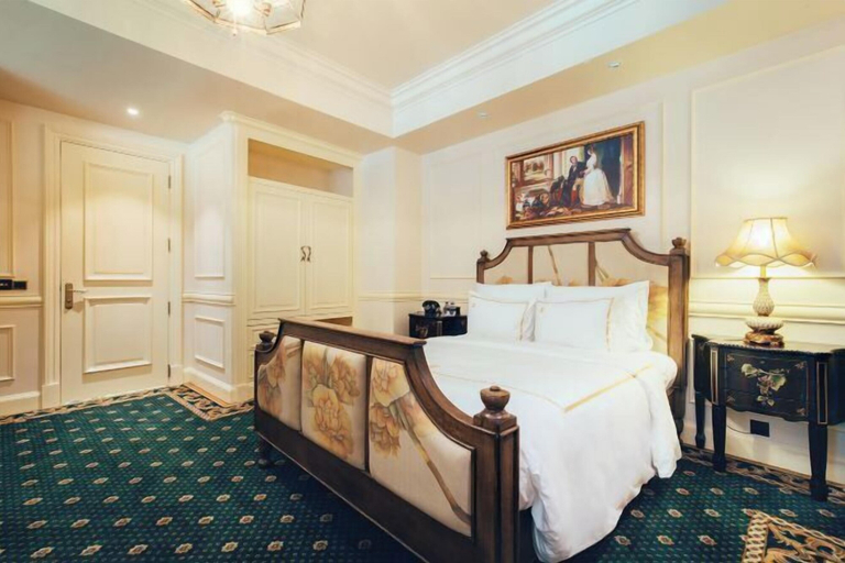 Bedroom 13