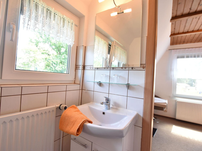 Bathroom 3, Apartment in Pepelow for zwei Personen, Rostock