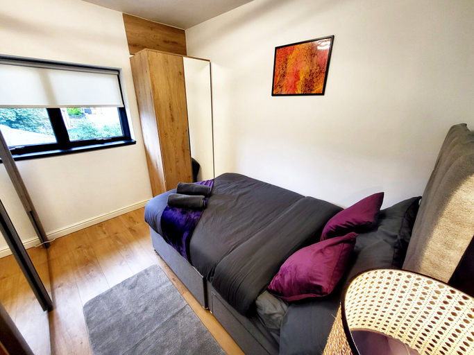 Bedroom 2, Stay Sleep Rest - Abbey Road, Kirklees
