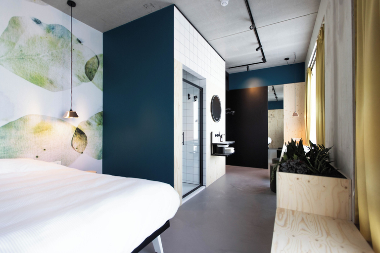 Bedroom 4, The Urban Hotel MOLOKO - just a room - digital key by SMS, Enschede