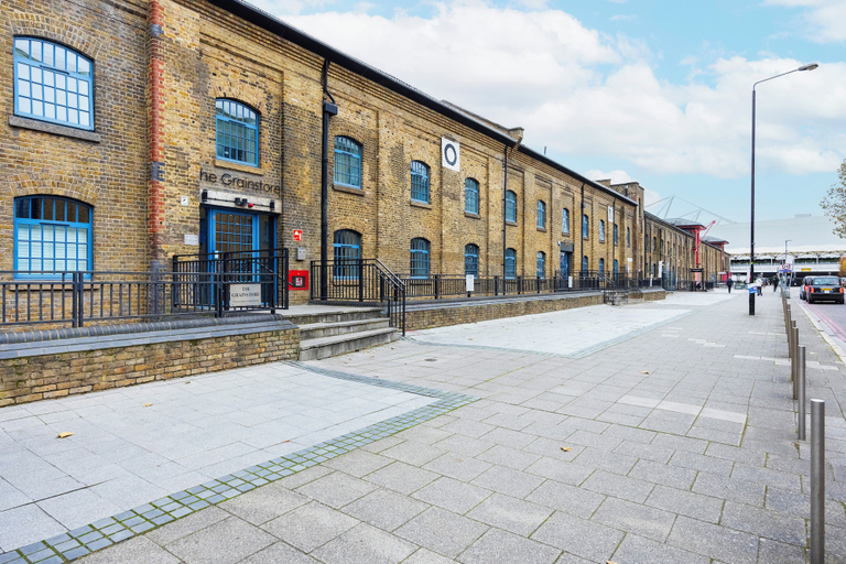 Exterior & Views 2, Grain Store One Bed Luxury Property, London