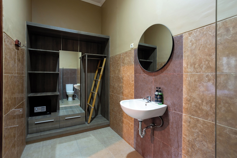 Bathroom 21