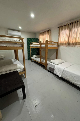 Bedroom 5, Surfer's Point Deck, San Juan