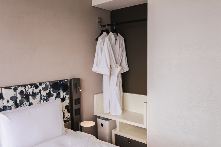 Bedroom 12