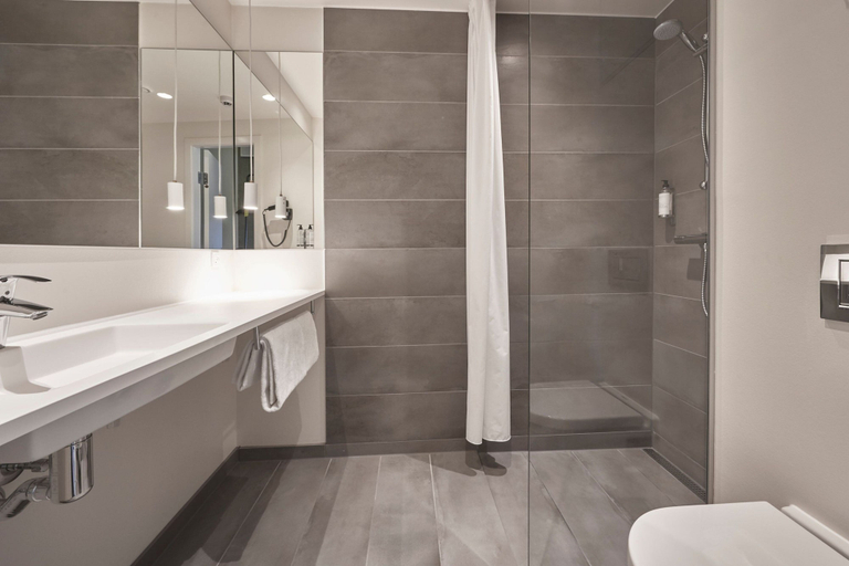 Bathroom 3, Four Points Flex by Sheraton Copenhagen Airport, Tårnby