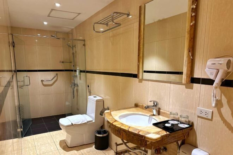 Bathroom 22