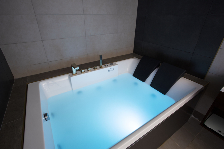 Bathroom 4, Velar Inn Hotel, Taif