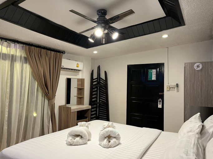 Bedroom 15
