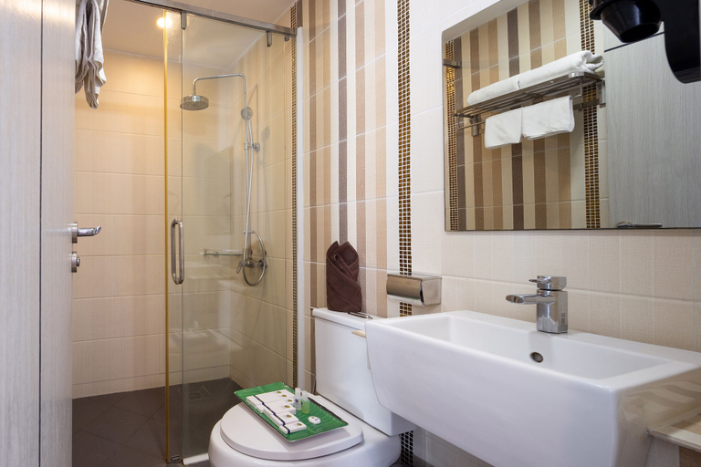 Bathroom 4
