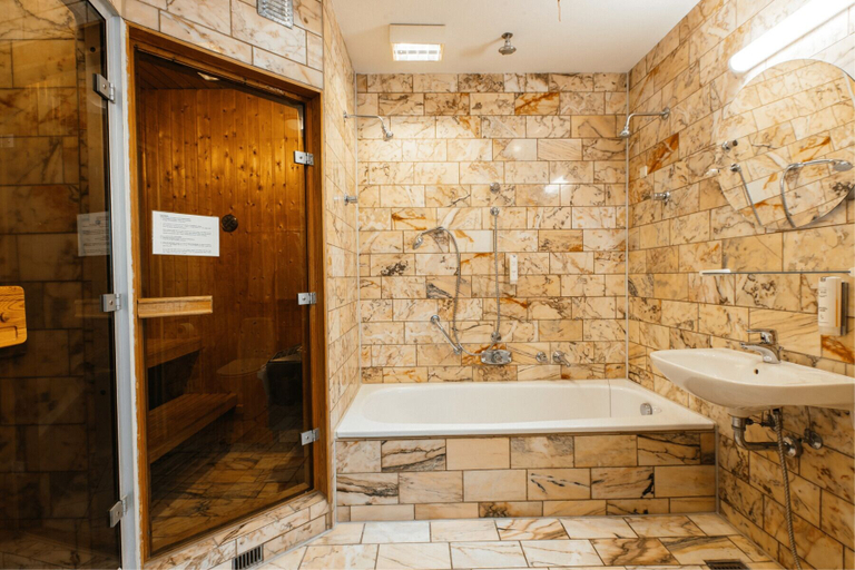 Bathroom 5, Centrum 24-7, Viborg