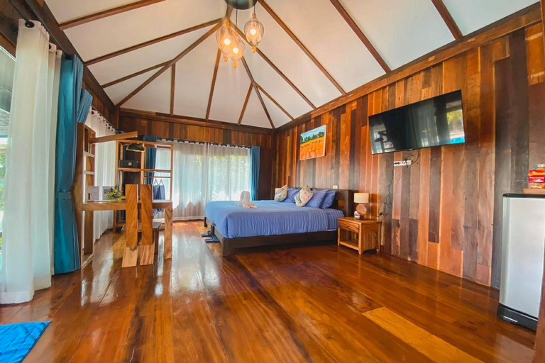 Bedroom 13