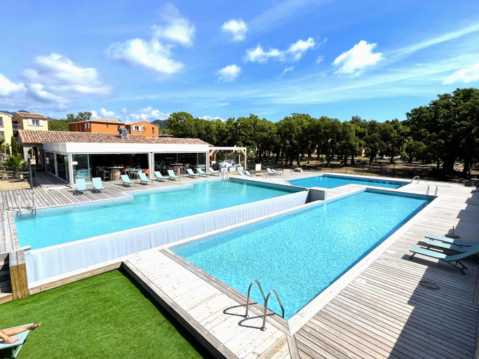 Sport & Beauty 5, Residence hoteliere les hameaux de saint cyprien 25 M2, Corse-du-Sud