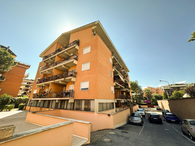 Exterior & Views, Luminous 2Br Family Apartment In Residential Area , Roma
