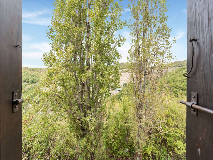 Others 4, Apartment With Swimming Pool Near the Forest, Perugia