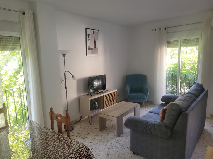 Others 5, Apartamentos Pinos Genil, Granada