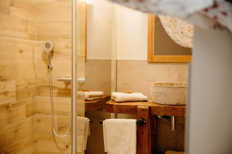 Bathroom 3, Les Bucoliques de la Noe, Ille-et-Vilaine