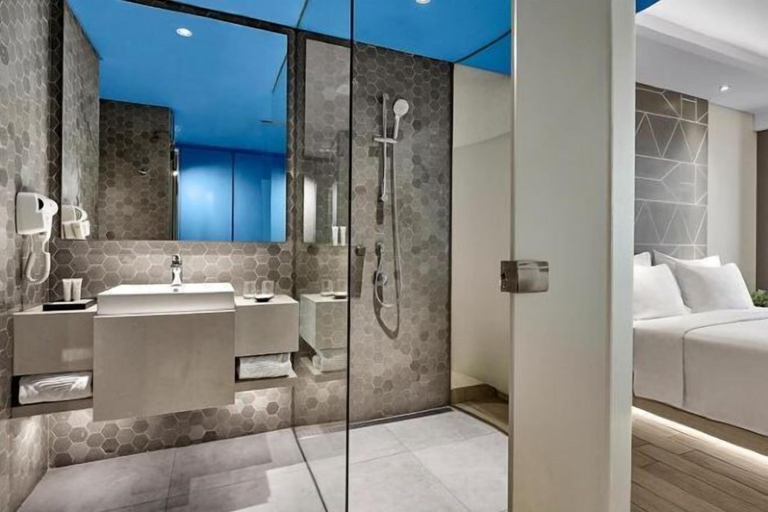 Bathroom 15