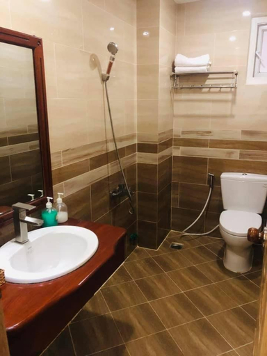 Bathroom 2