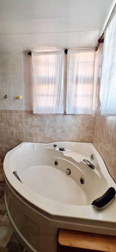 Bathroom 4, 9th Hole Villa, Guayacanes