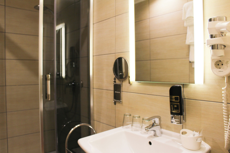 Bathroom 4, City Pension Stephansplatz I Self Check In, Wien