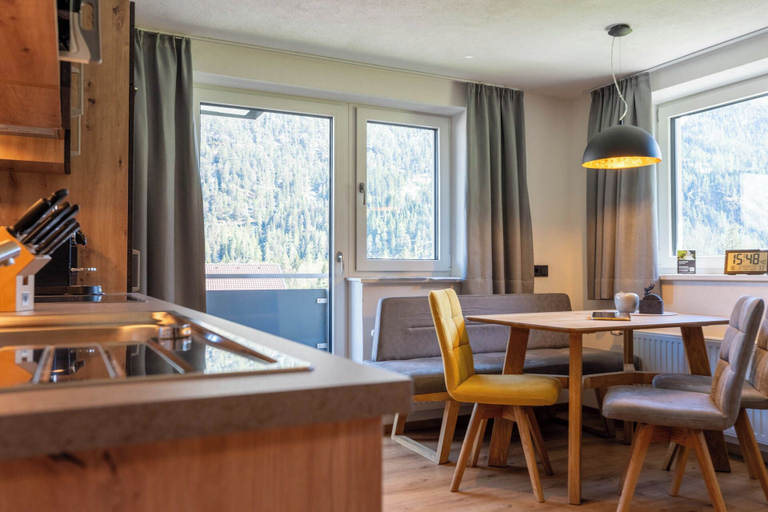 Food & Drinks, Maurig Appartement, Reutte