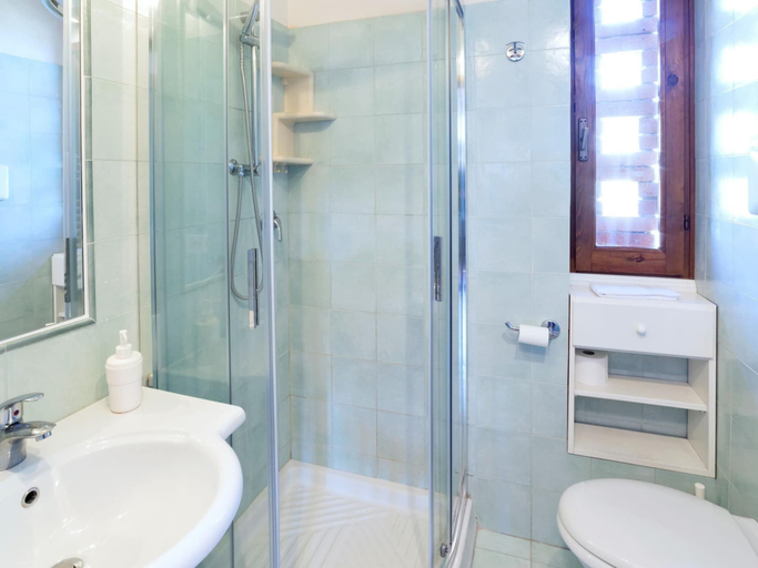 Bathroom 4, A Vineyard Apartment Retreat, Florence