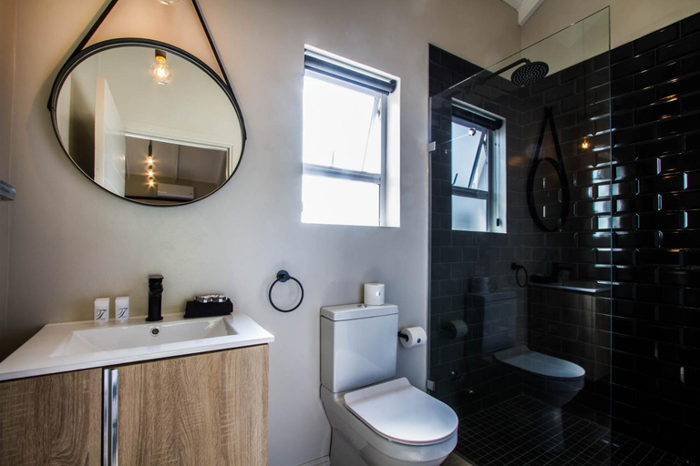 Bathroom 4, El Dorado Hotel and Self Catering, Eden