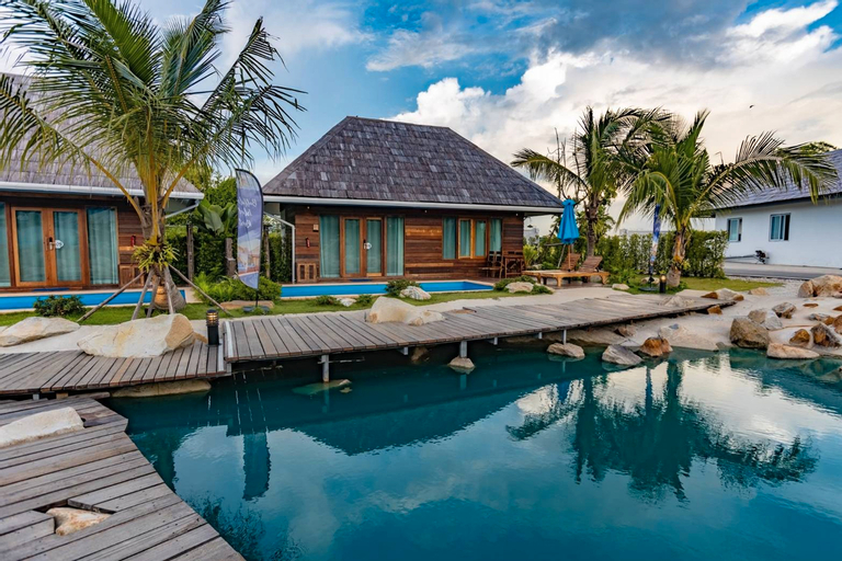 Swimming Pool 27