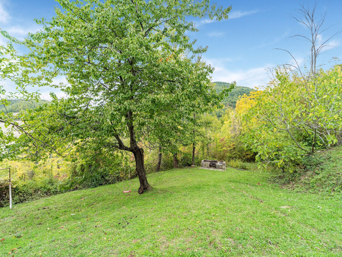 Others 5, Apartment With Swimming Pool Near the Forest, Perugia