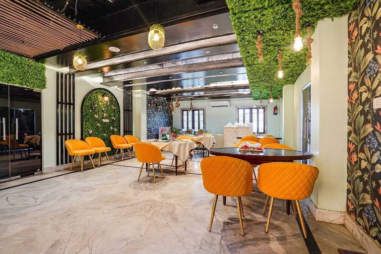 Food & Drinks 5, hotel stay inn, Varanasi