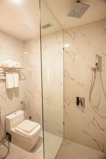 Bathroom 7