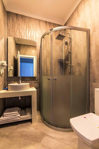 Bathroom 5, Kalina Otel, Datça