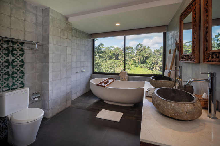 Bathroom 8