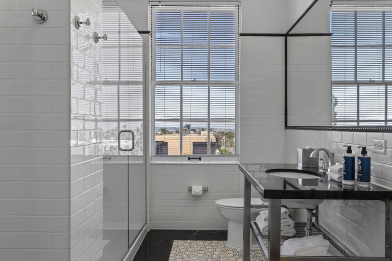 Bathroom 4, Inn at the Park, San Diego