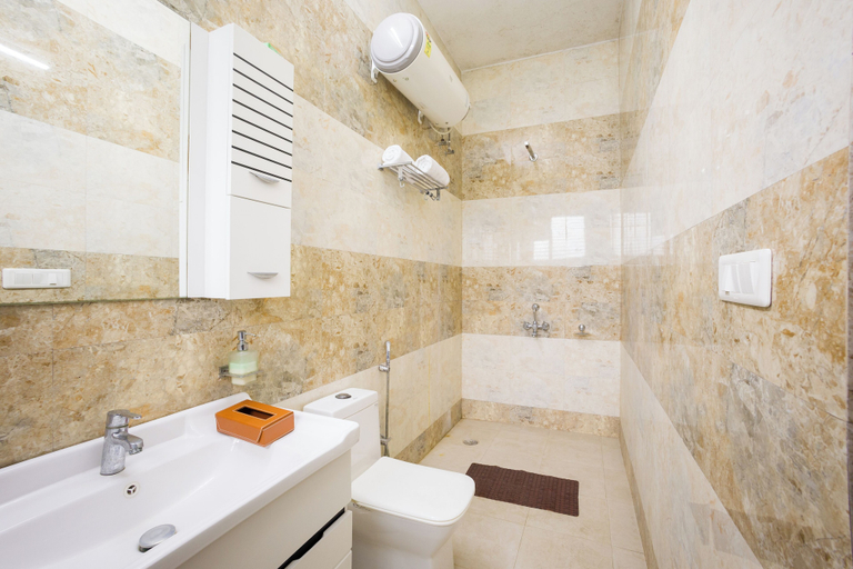 Bathroom 3, Alaya Stays 5 BHK Pet friendly with pvt pool - Ashirwad Farms, Mewat