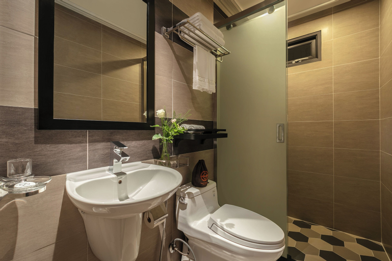 Bathroom 4