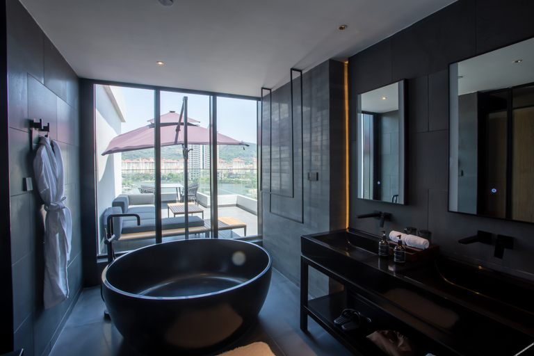 Bathroom, Pullman Nanchang Meiling, Nanchang