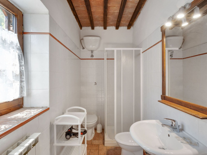 Bathroom, Holiday Home in Volterra With Pool & Views, Pisa