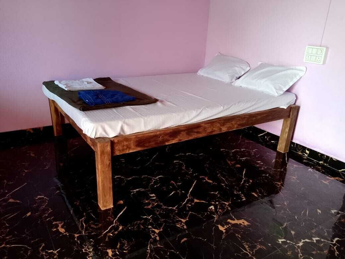 Bedroom 3, Parvati Gust House, Uttara Kannada