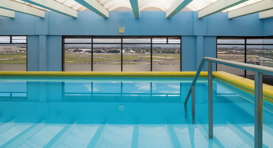 Sport & Beauty 2, Camino Real Aeropuerto, Mexico City