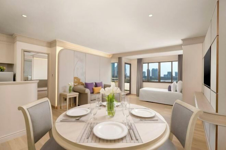 Dining Room 8