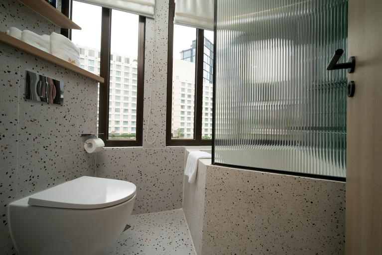 Bathroom 4, Me Saigon Boutique Hotel, District 1