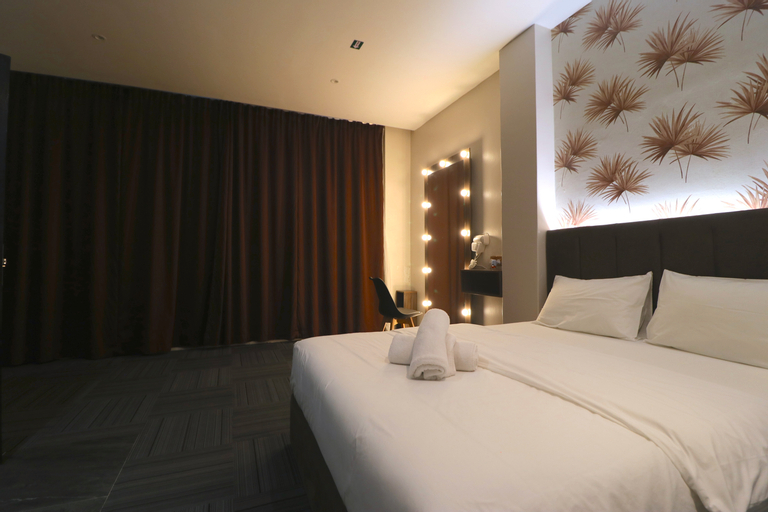 Bedroom 12